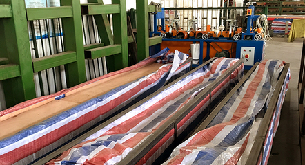 英華工廠迎俄羅斯客戶門窗驗(yàn)貨，深化國際銷售合作